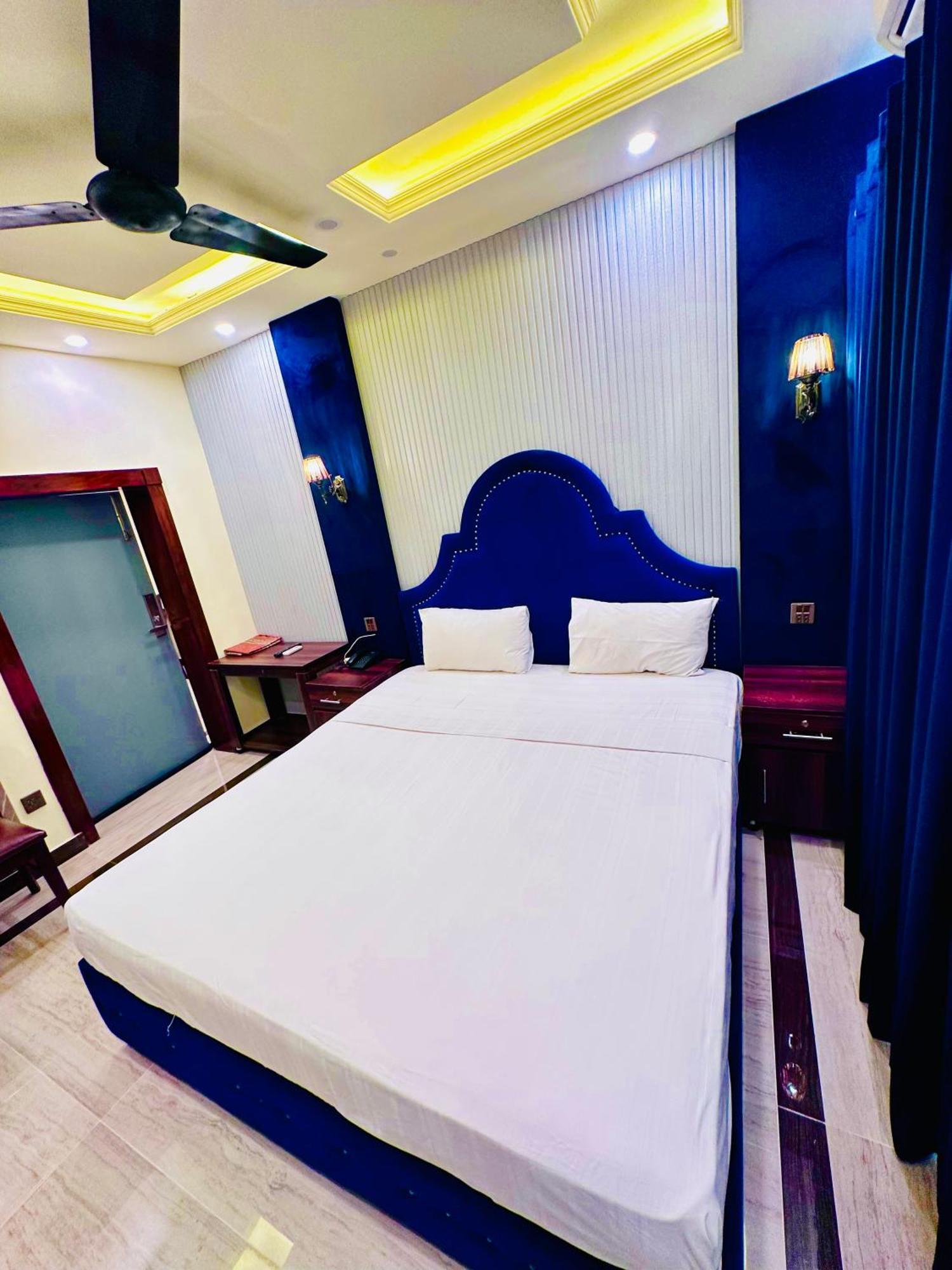 Blue Moon Continental Hotel Iszlámábád Kültér fotó